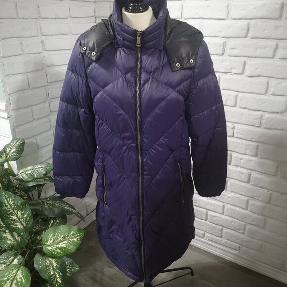 London Fog Girls Size Large Removable Hood Purple Puffy Lightweight Coat - Picture 1 of 16